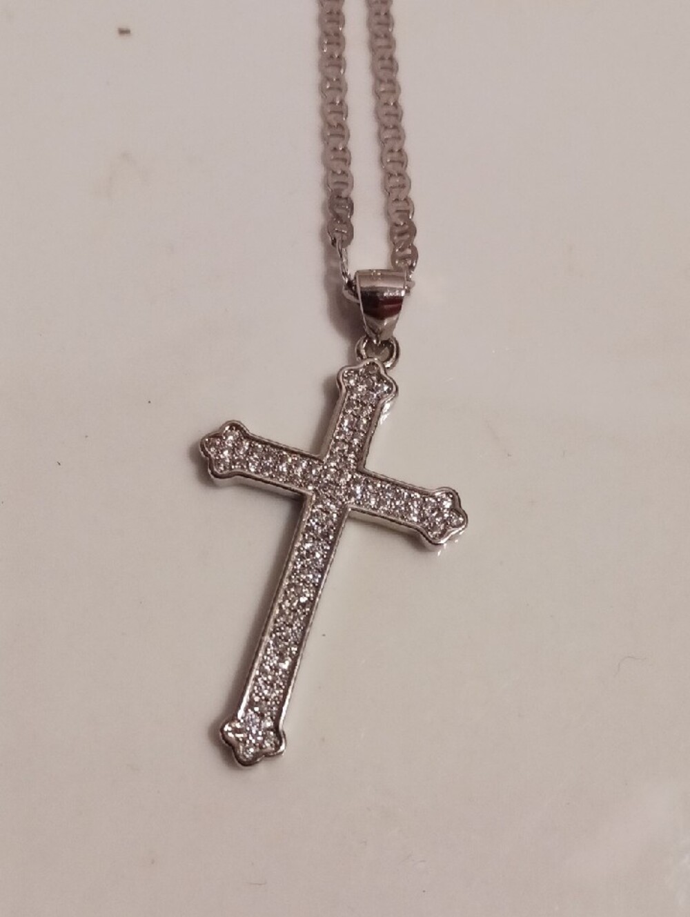 Gorgeous! ⚜️Silver Crystal Cross Pendant Necklace - Women Jewelry